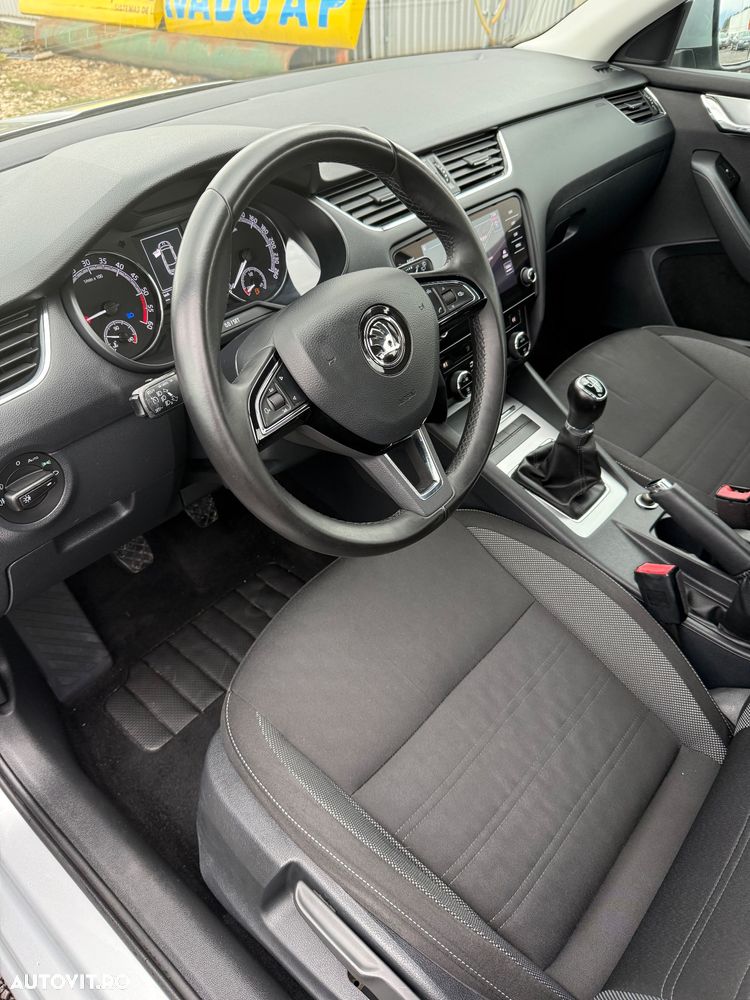 Skoda Octavia 1.6 TDI Ambition - 24