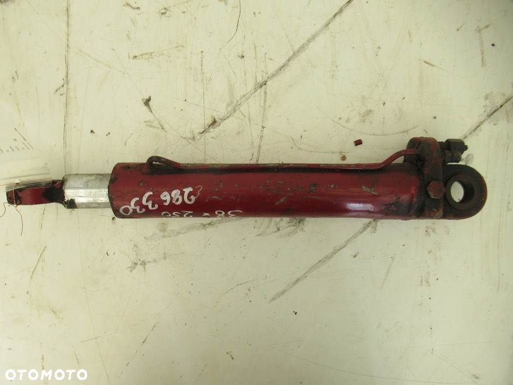 SIŁOWNIK HYDRAULICZNY - 3