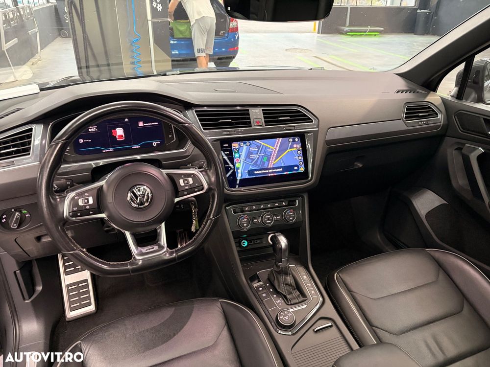Volkswagen Tiguan - 10