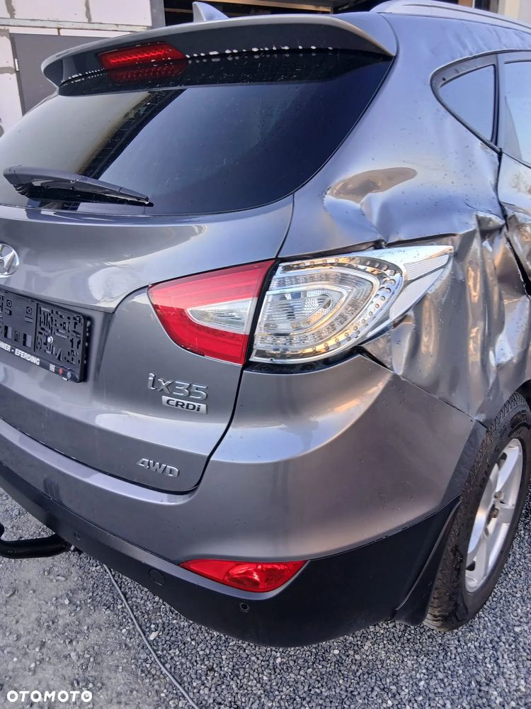 Hyundai ix35 2.0 CRDi 4WD Automatik Fifa World Cup Gold Edition - 12