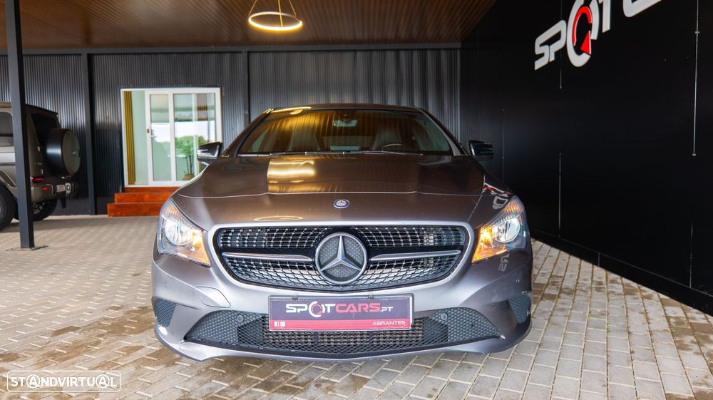 Mercedes-Benz CLA 200 d Shooting Brake Urban Aut. - 2