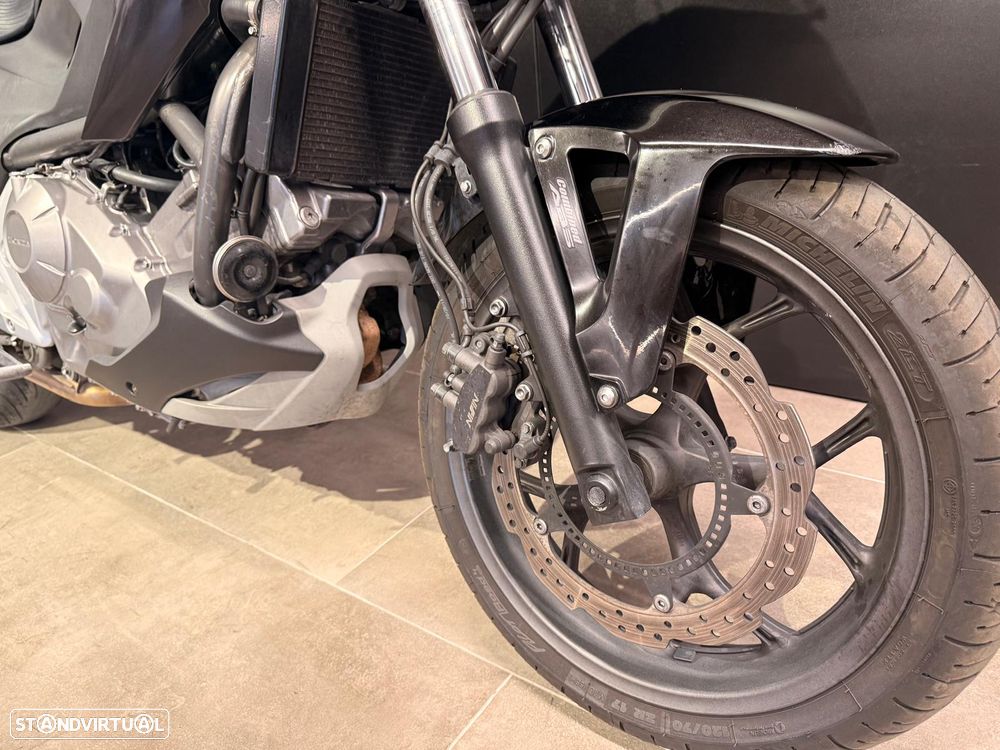 Honda NC700X - 4