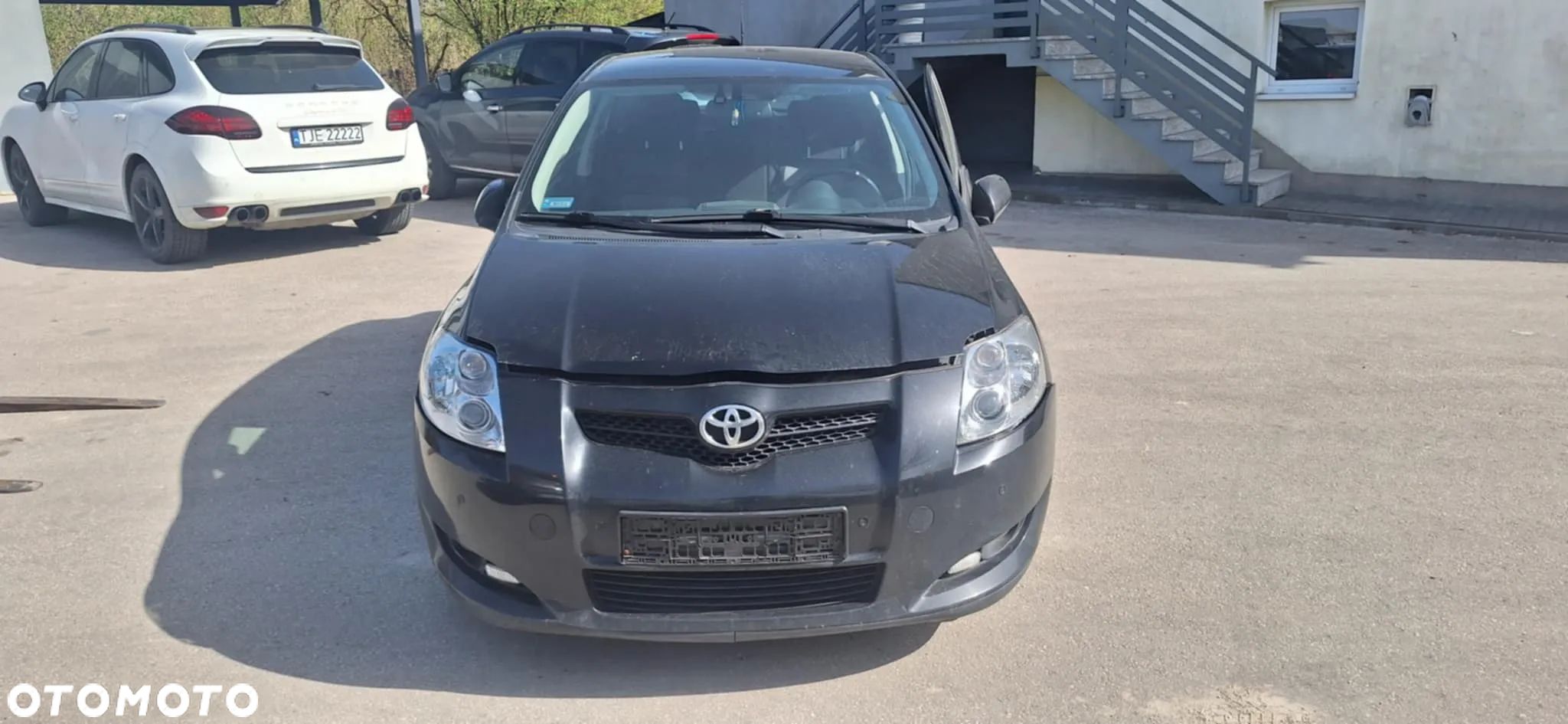 TOYOTA AURIS I 209 pas przedni dolny - 1