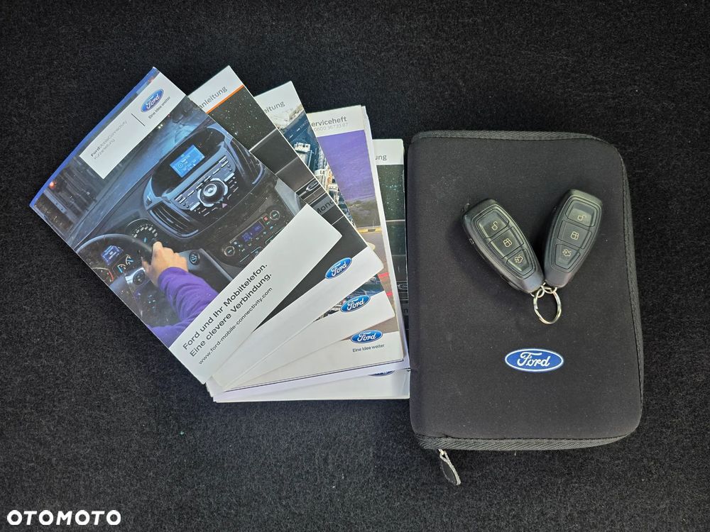 Ford Mondeo 2.0 EcoBoost Titanium S - 36