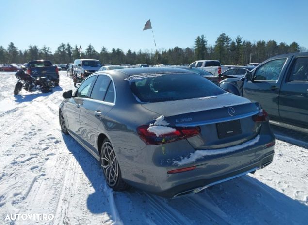 Mercedes-Benz E 300 9G-TRONIC - 3