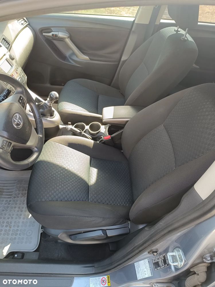 Toyota Verso 2.0 D-4D Sol 7os - 9