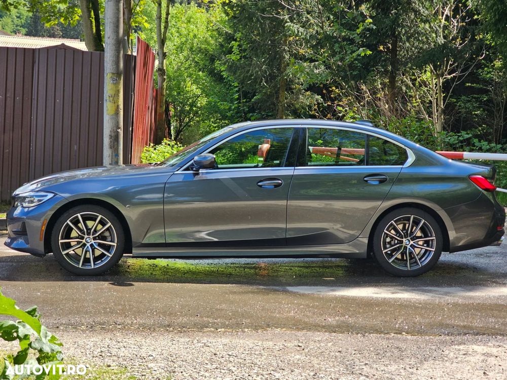 BMW Seria 3 330i Aut. Sport Line - 8