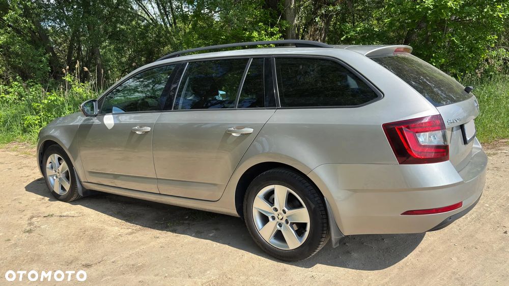 Skoda Octavia 1.4 TSI Ambition DSG - 5