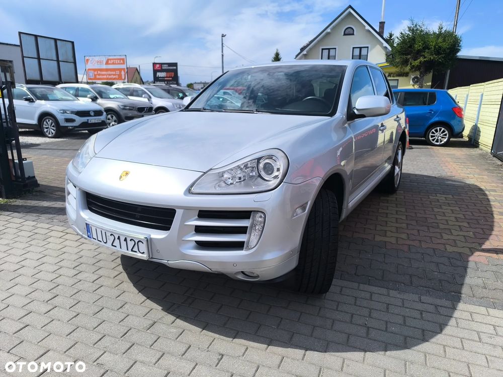 Porsche Cayenne - 6