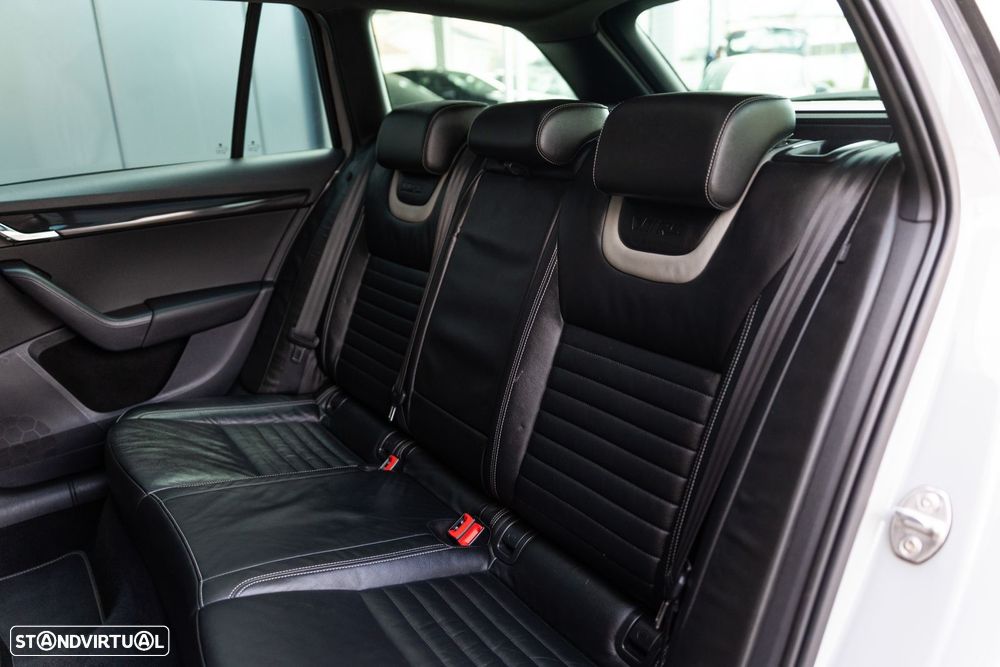 Skoda Octavia Break 2.0 TDI RS - 21