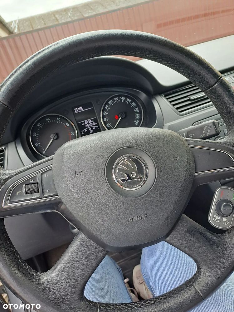 Skoda RAPID 1.2 TSI Active - 11