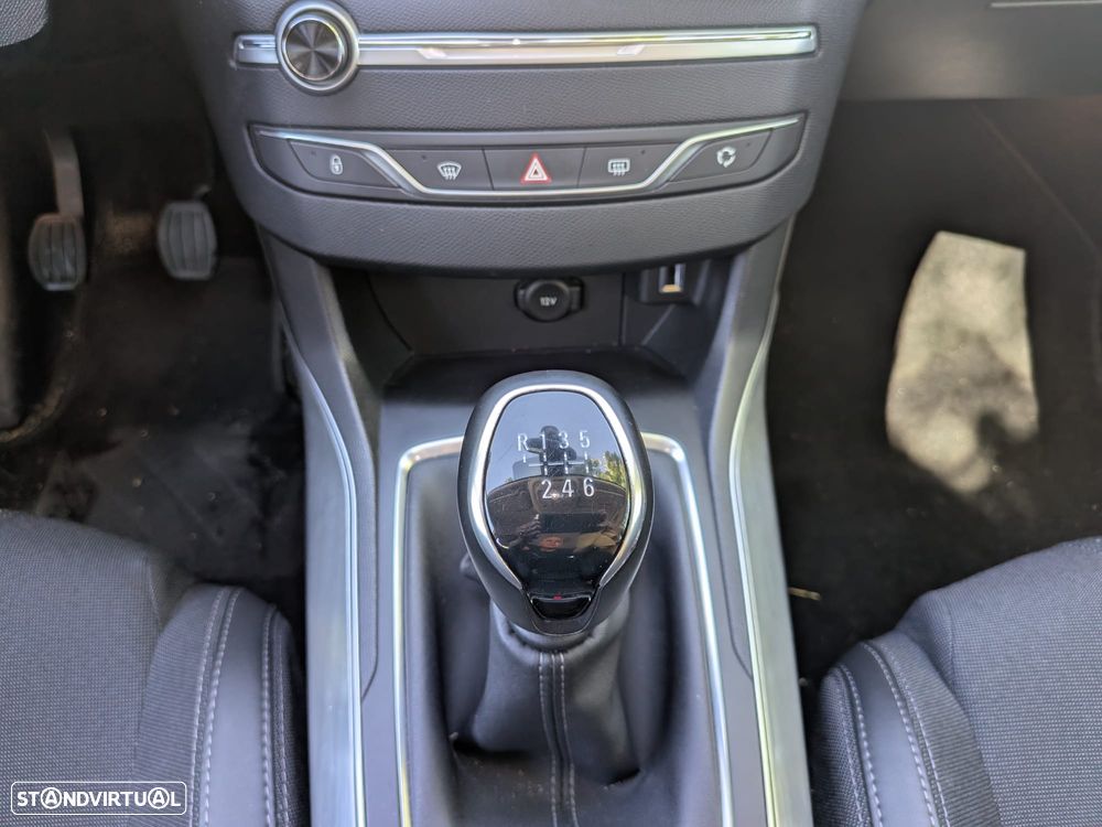 Peugeot 308 1.5 BlueHDi Allure Pack - 16