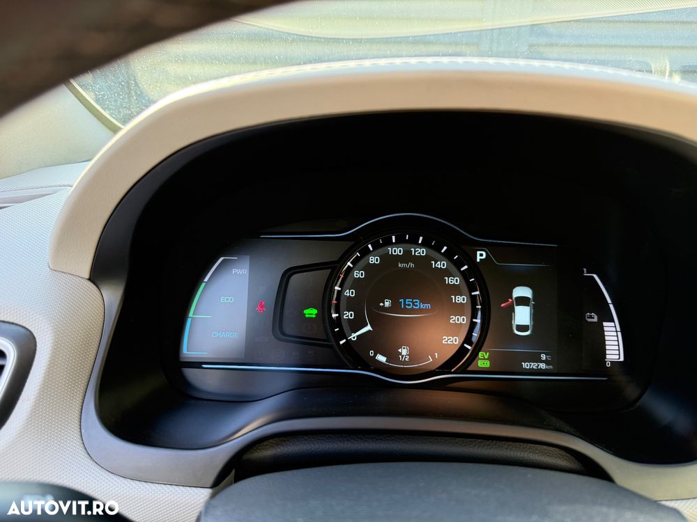 Hyundai IONIQ 1.6 GDI Premium - 16
