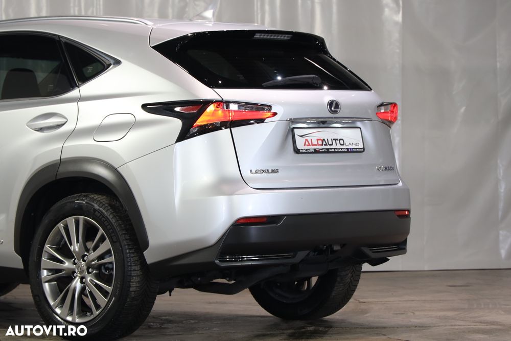 Lexus Seria NX 300h - 27