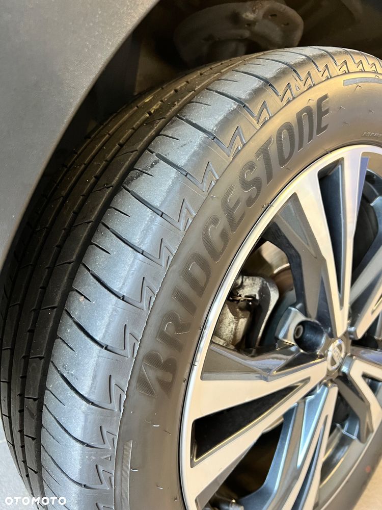 Nissan Qashqai 1.6 DIG-T TEKNA+ - 24