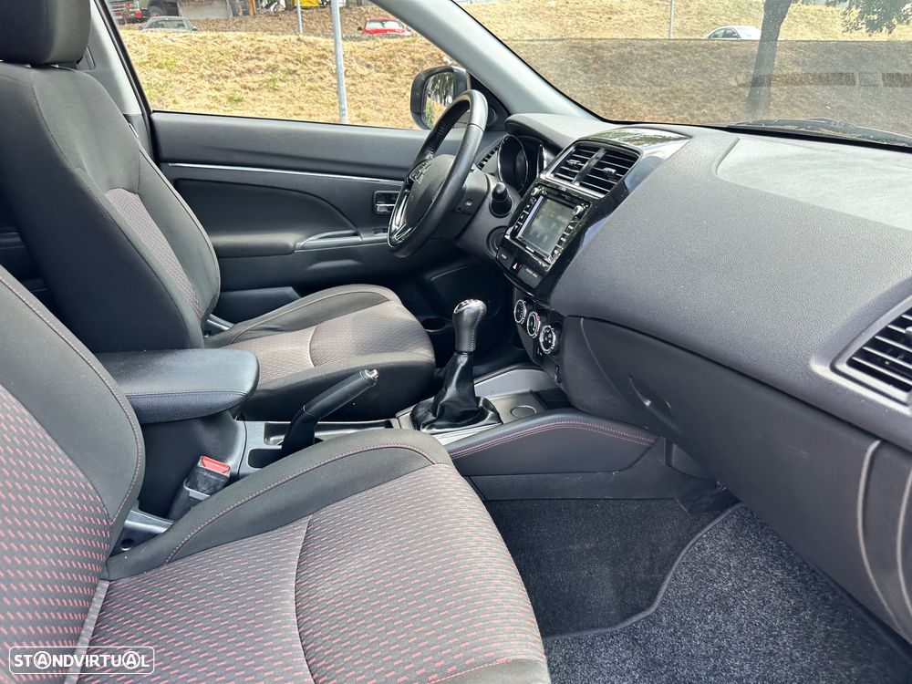 Mitsubishi ASX 1.6 MIVEC Intense - 44