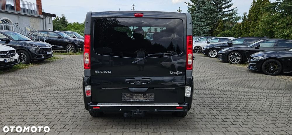 Renault Trafic 2.0 dCi 115 FAP Passenger Black Edition - 9