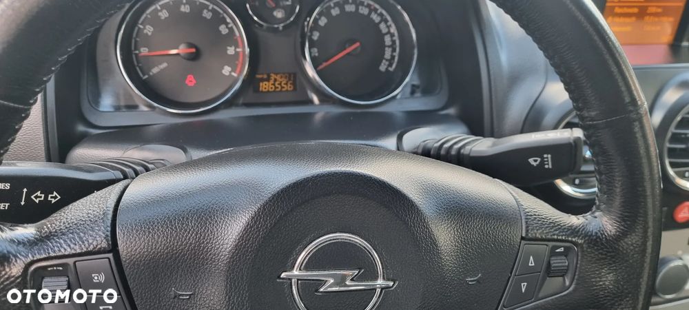 Opel Antara 2.4 Cosmo - 19