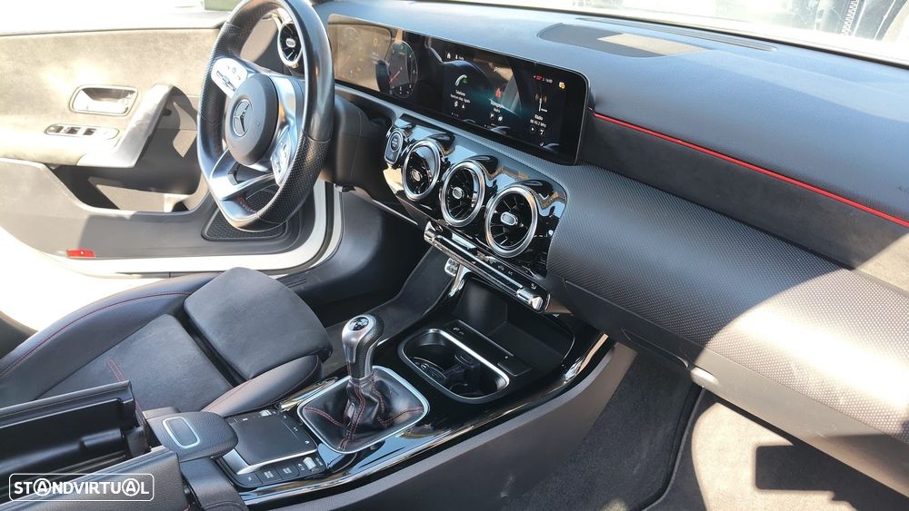 Mercedes-Benz A 180 d AMG Line - 13