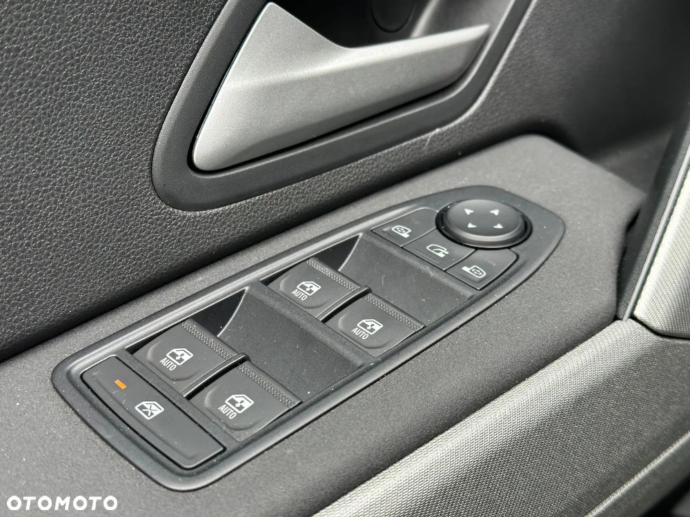 Dacia Bigster 1.8 Full Hybrid 155 Journey MMT - 9