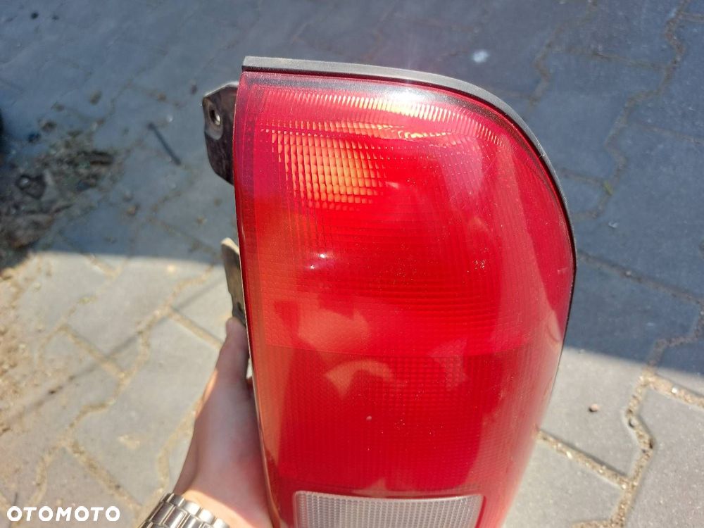 LAMPA PRAWY TYŁ SUZUKI GRAND VITARA I 98-05r - 4