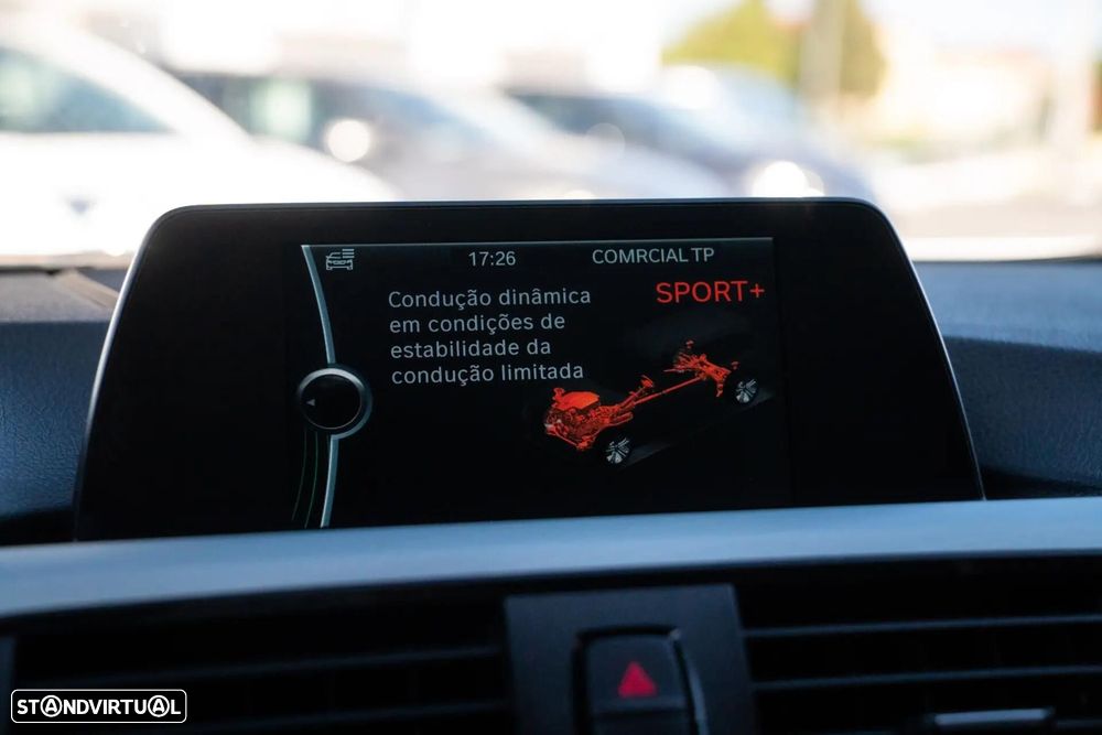 BMW 320 d Auto Line Sport - 24