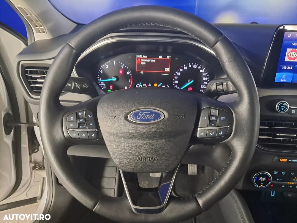Ford Focus - 11
