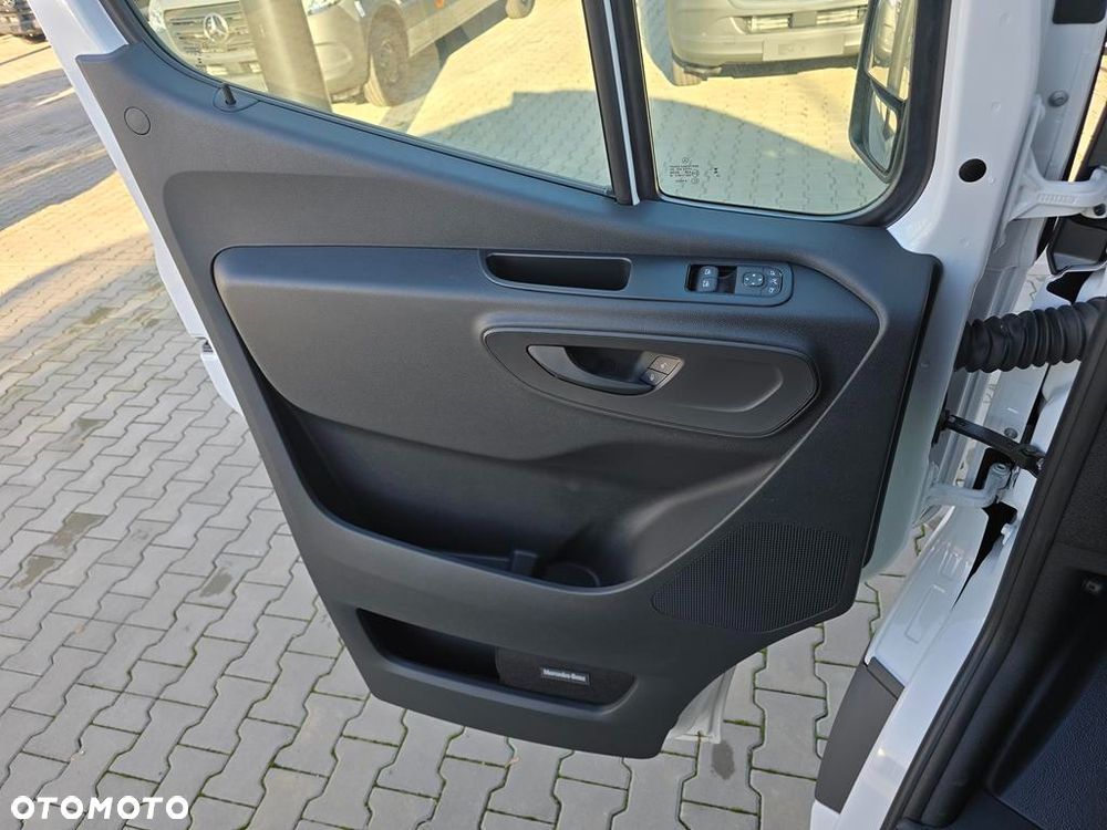 Mercedes-Benz Sprinter 319 CDI Long PRO 9G-Tronic - 8