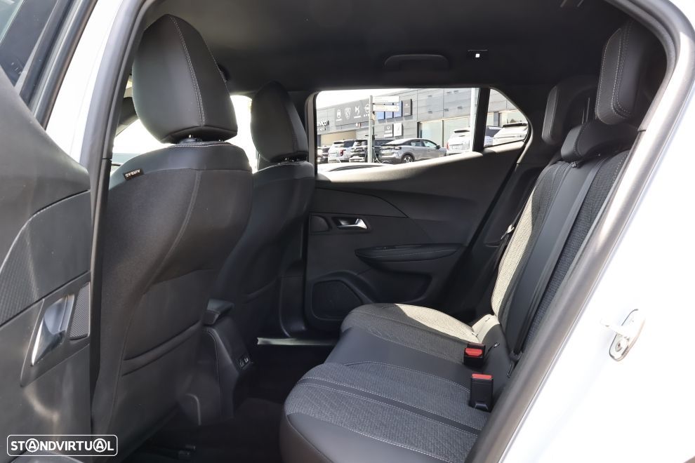Peugeot 2008 1.2 Hybrid Allure e-DCS6 - 16