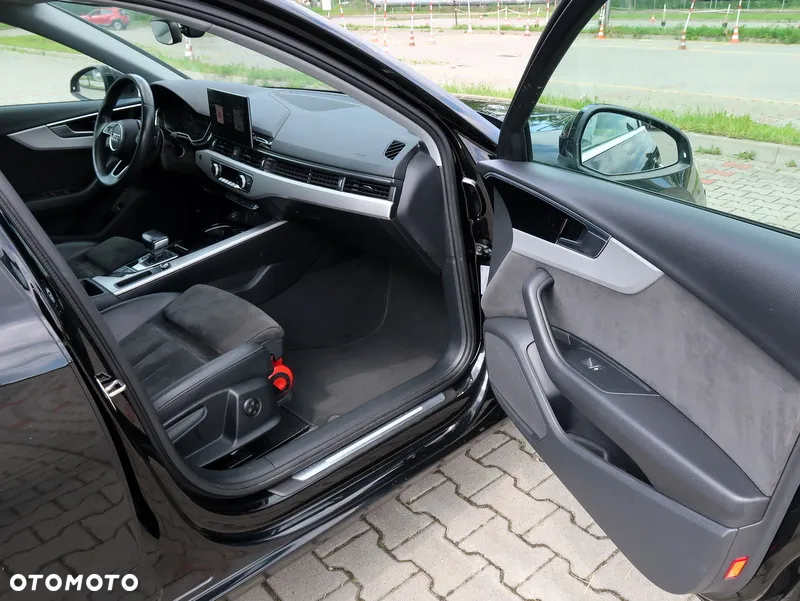 Audi A4 35 TDI mHEV Advanced S tronic - 15