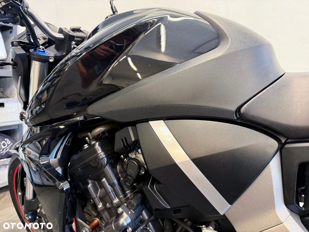 Honda CB - 22