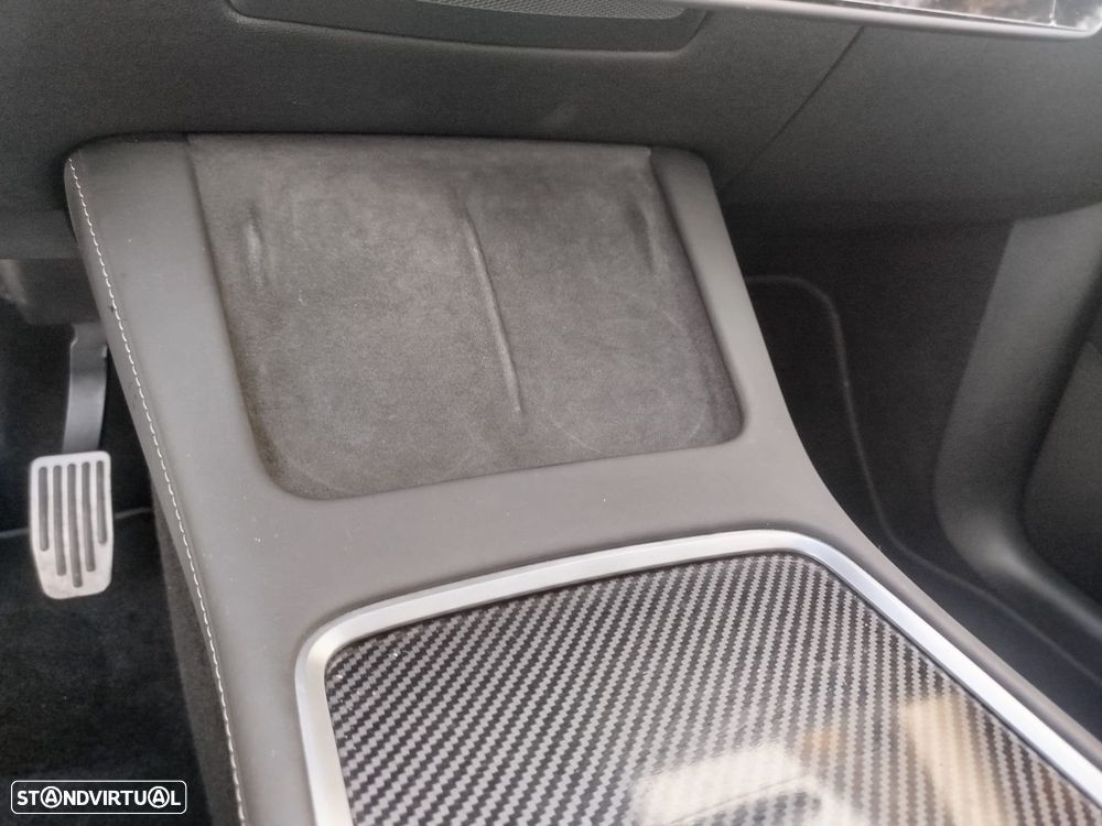 Tesla Model Y Tração Traseira Standard - 37