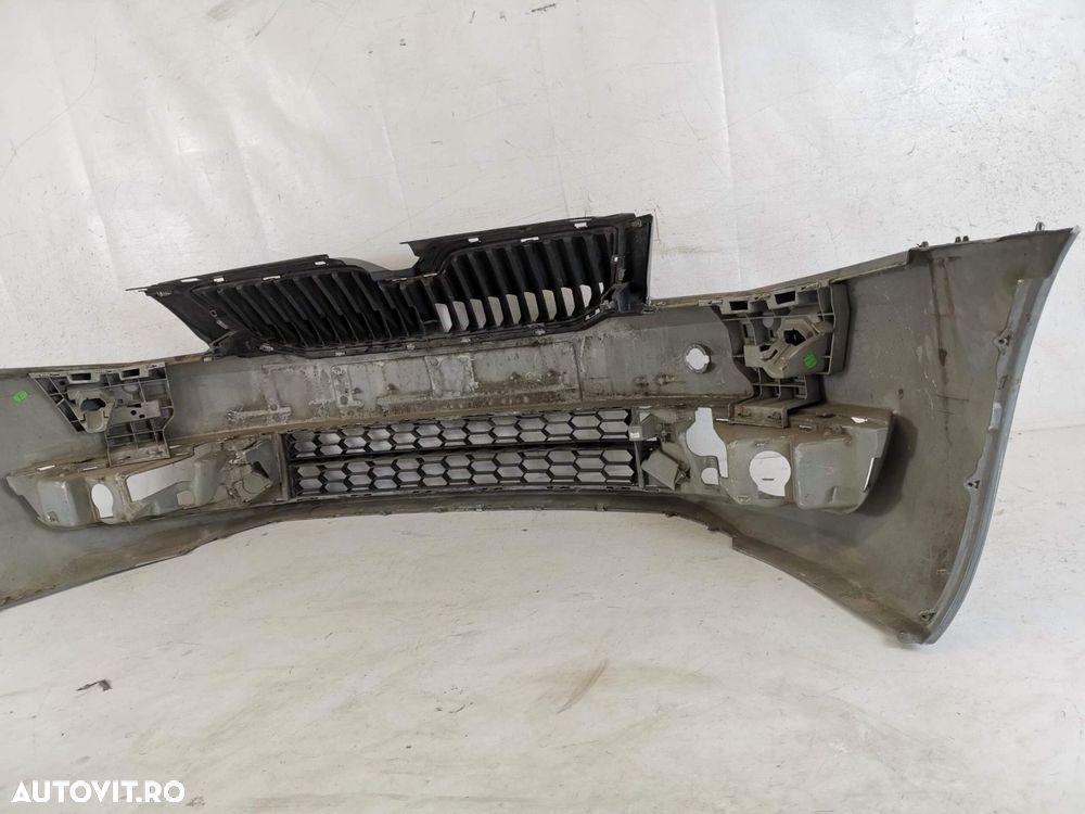 Bara Fata Cu Grila Radiator Si Grila Inferioara Skoda  Octavia 3 2013 - 7