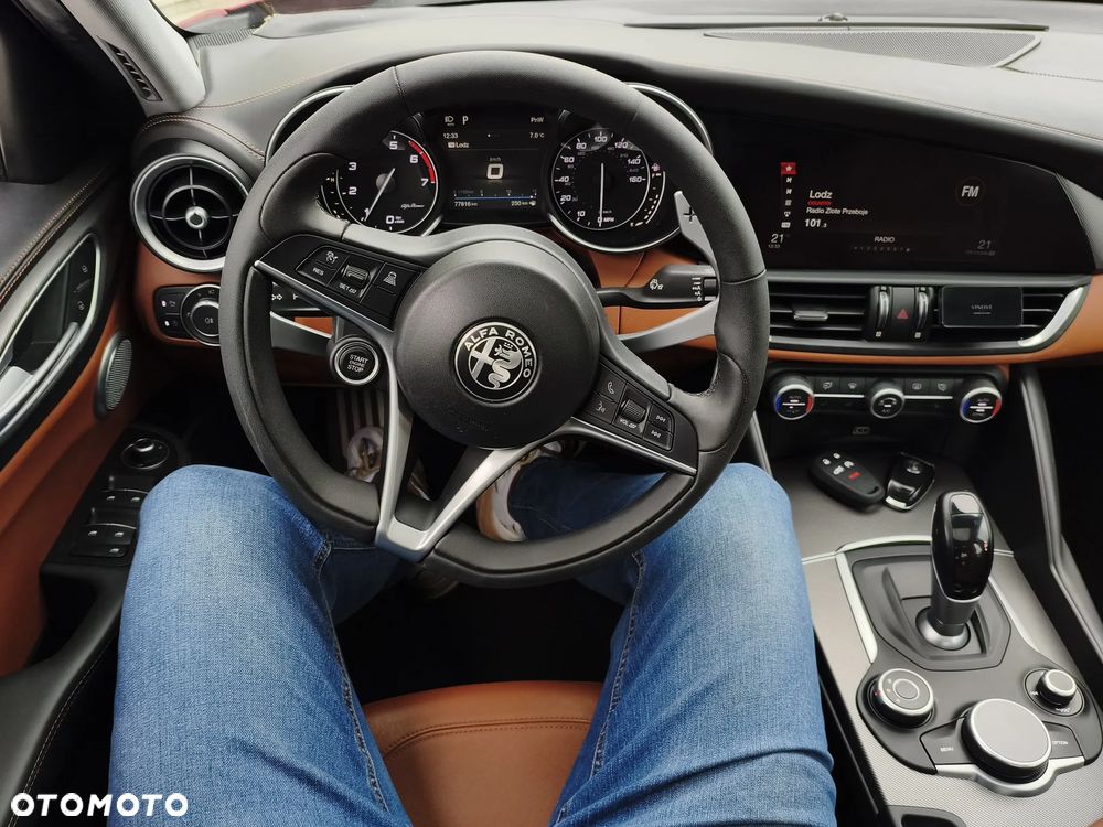 Alfa Romeo Giulia 2.0 Turbo 16V AT8-Q4 Competizione - 26