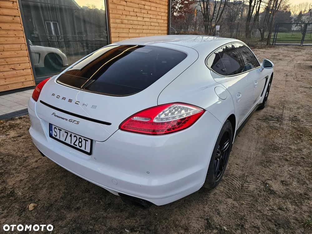 Porsche Panamera - 5