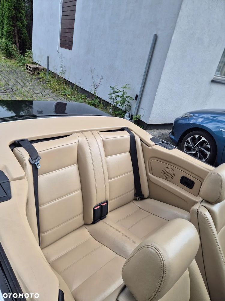 BMW Seria 3 320i - 11