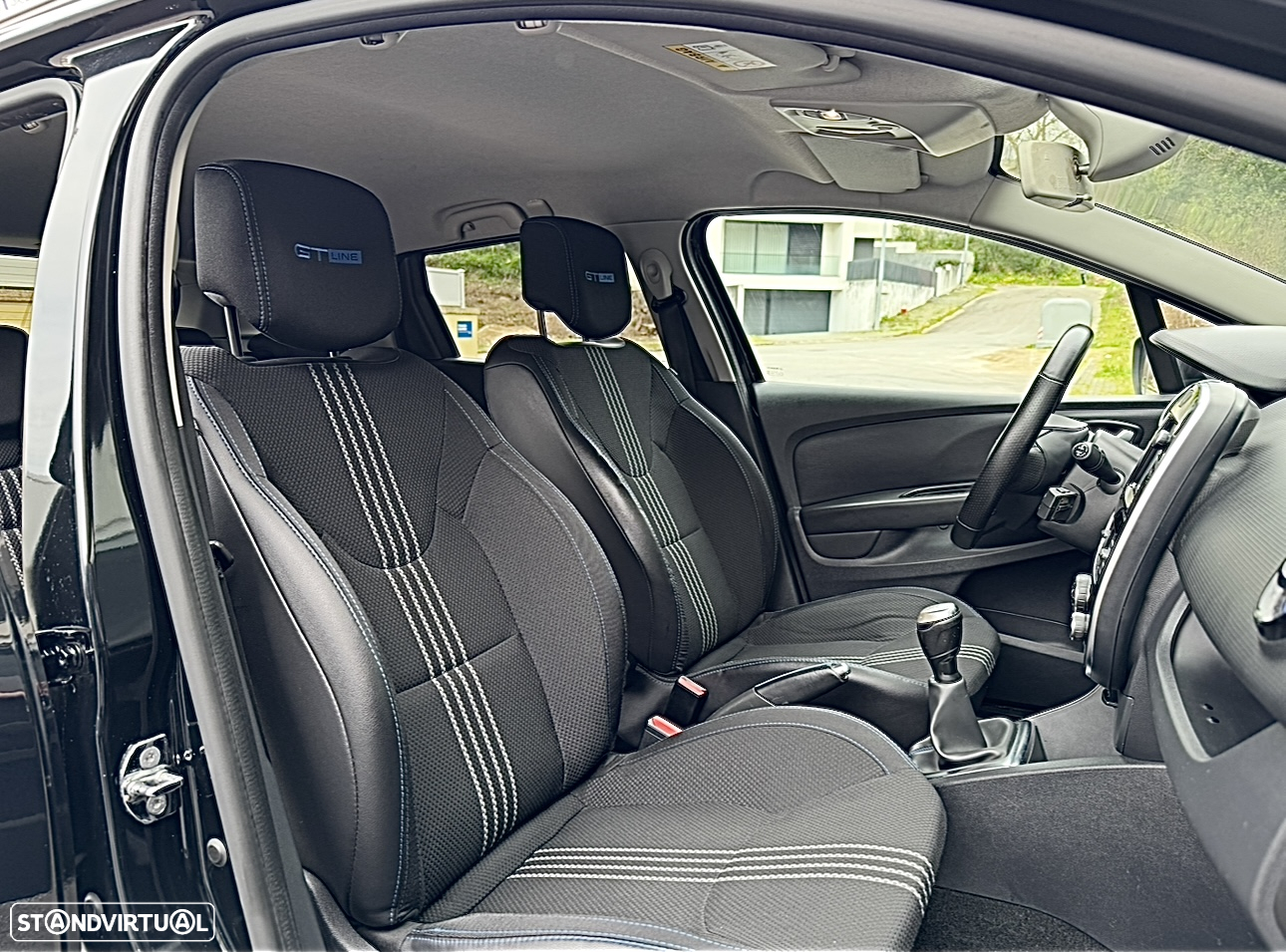 Renault Clio Sport Tourer 1.5 dCi GT Line - 17