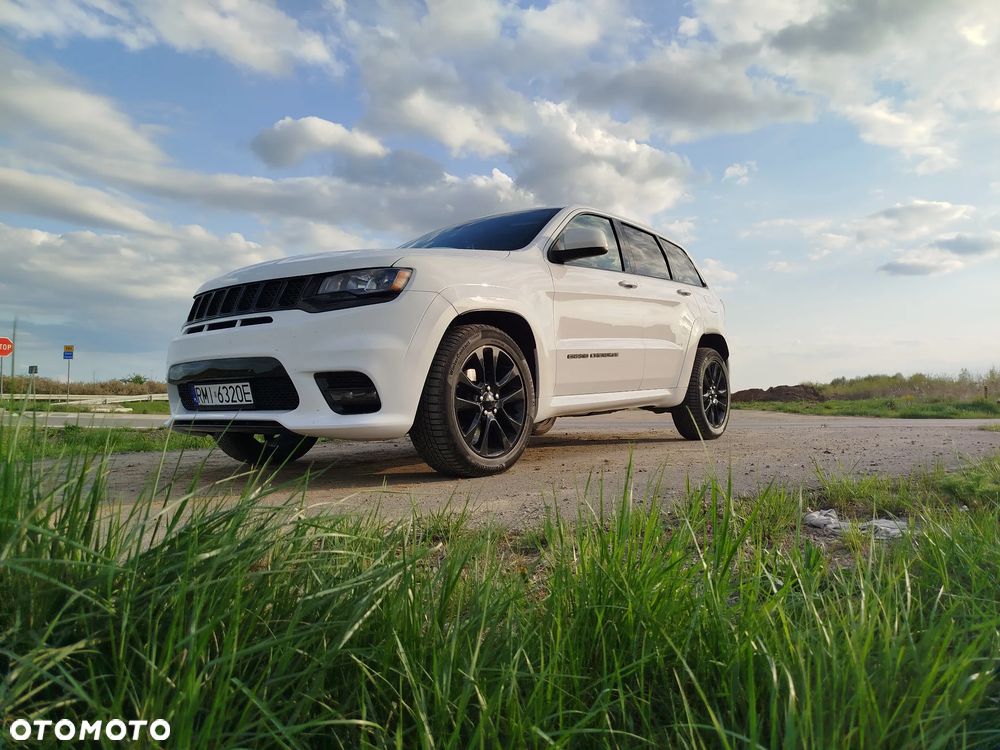 Jeep Grand Cherokee - 19