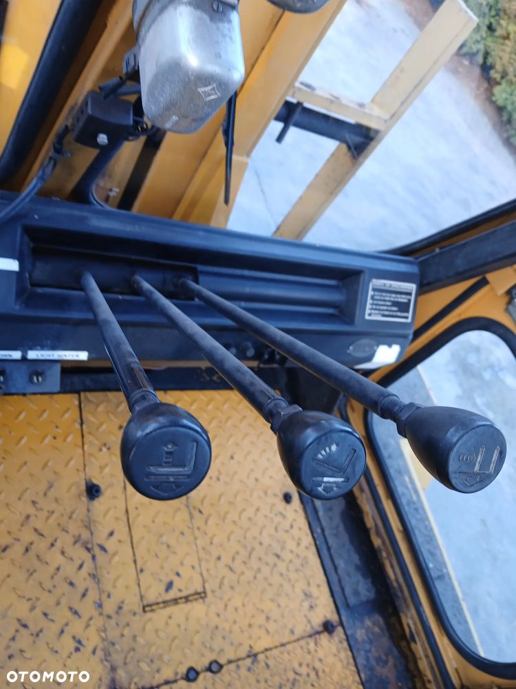 Caterpillar V300B 2300h 14000kg wózek widłowy z Niemiec - 37