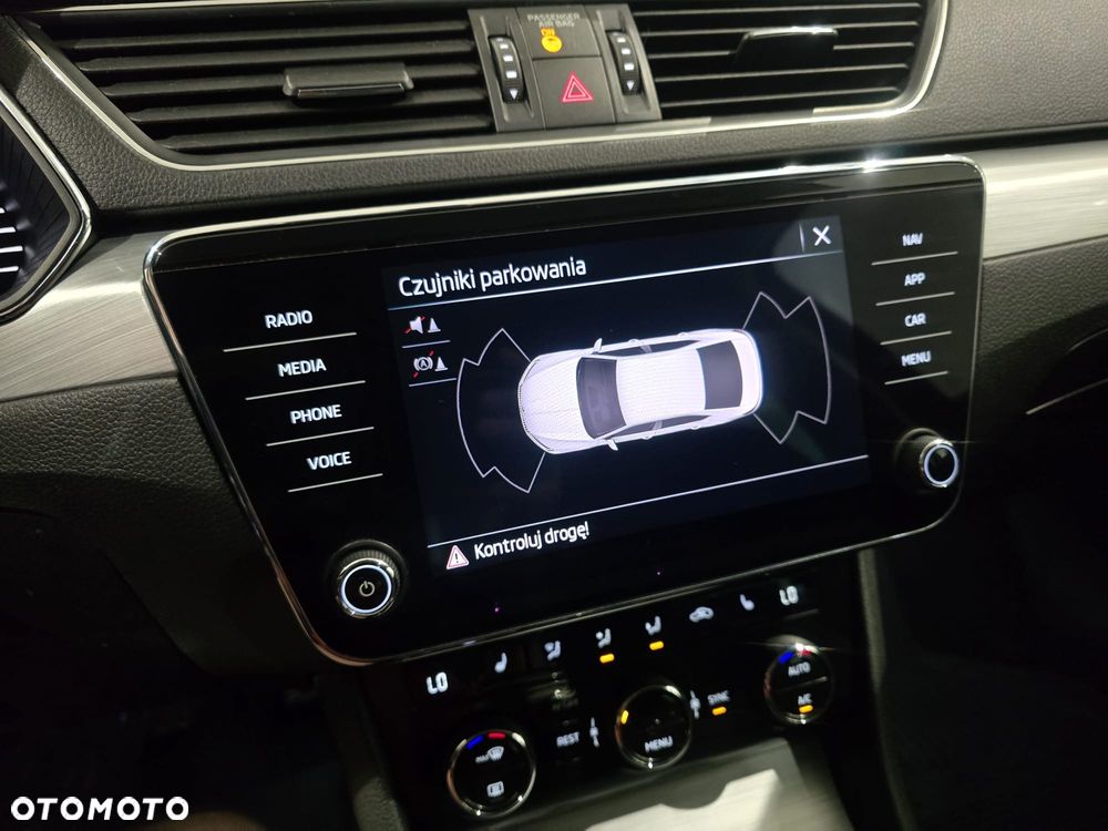 Skoda Superb 1.5 TSI Ambition DSG - 19