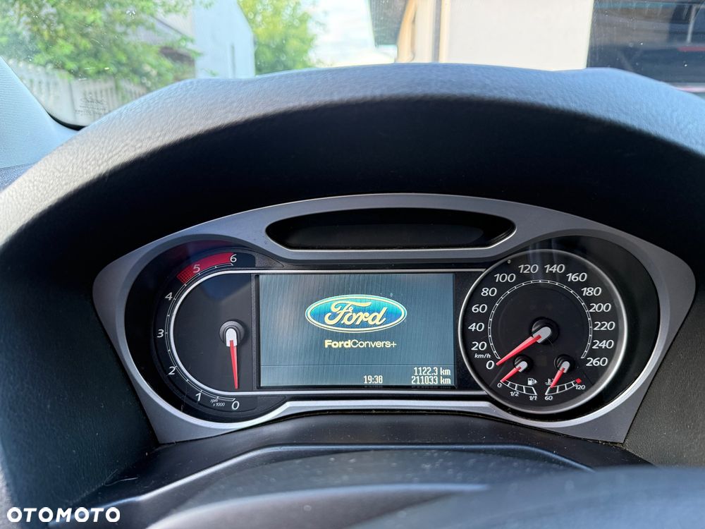 Ford Mondeo 1.8 TDCi Trend - 10