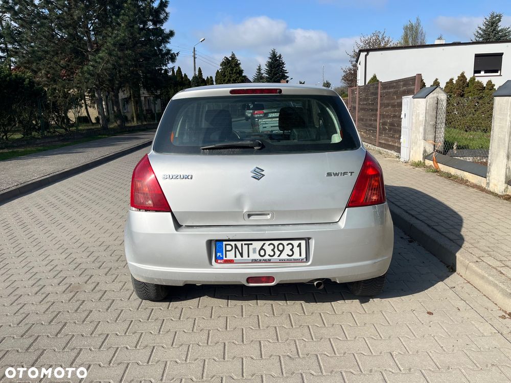 Suzuki Swift 1.3 Club - 5