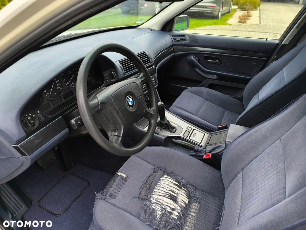 BMW Seria 5 - 22