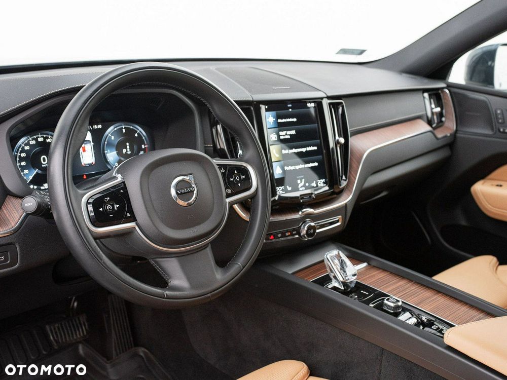 Volvo XC 60 B5 D AWD Inscription - 7