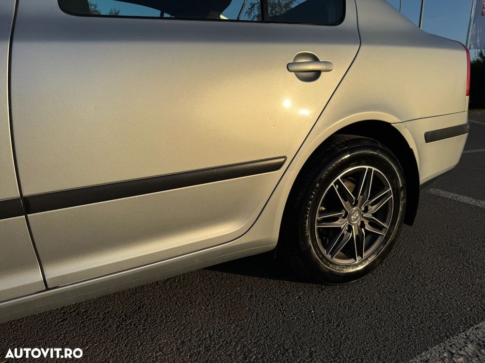 Skoda Octavia 1.6 MPI Classic Aut. - 33