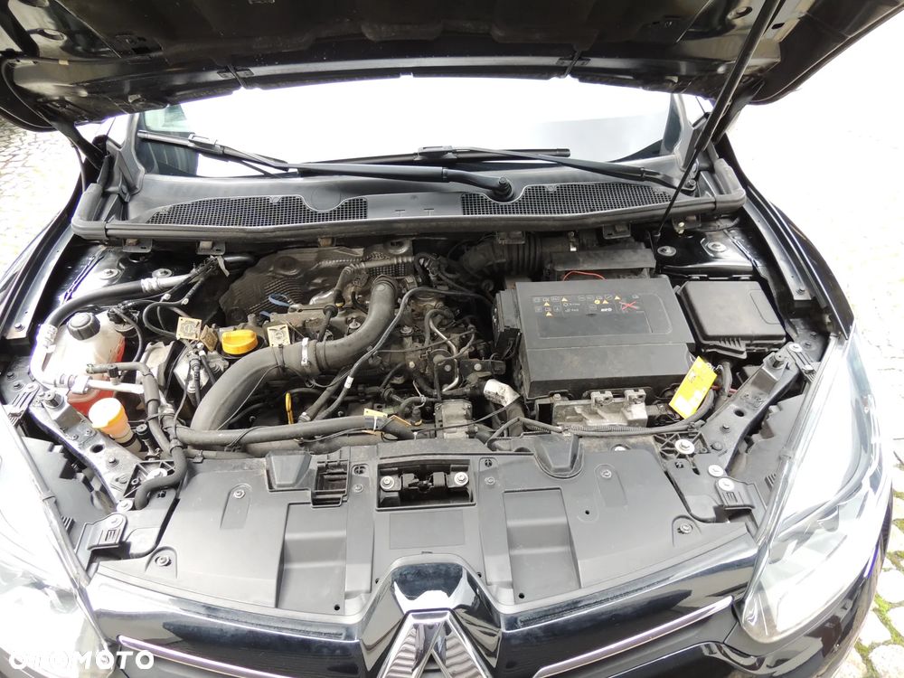 Renault Megane ENERGY TCe 115 Start & Stop Paris Business - 29