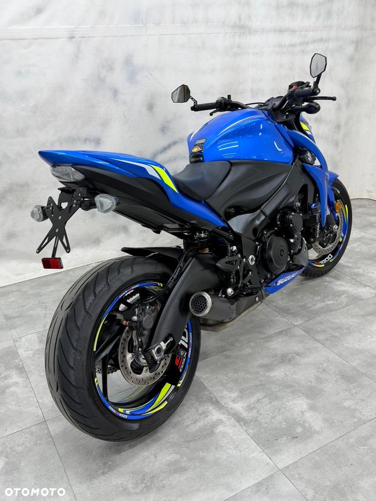 Suzuki GSX 1000 - 5