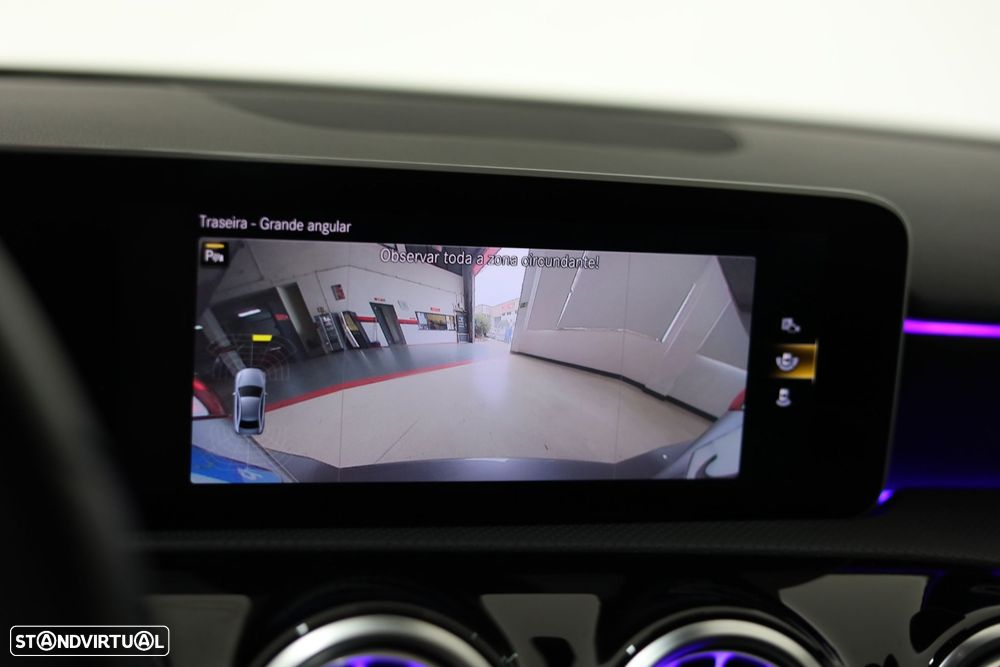 Mercedes-Benz A 180 Limousine d AMG Line Aut. - 23