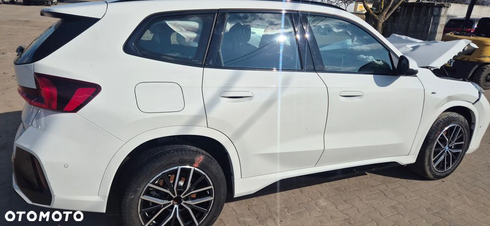 BMW iX1 eDrive20 66.5kWh M Sport Edition - 6