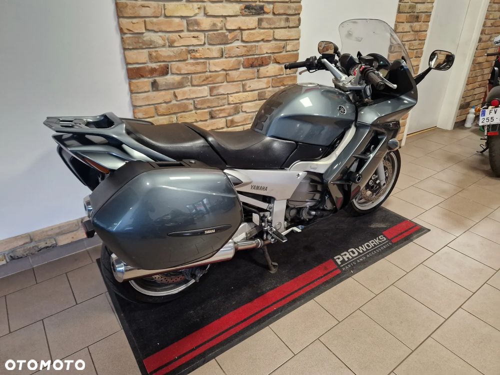 Yamaha FJR - 14